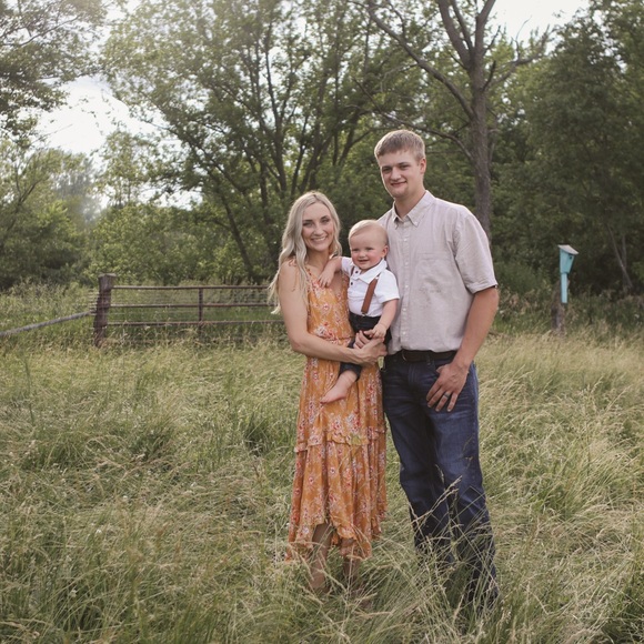 Meet your Posher, Hannah - Picture 4 of 4